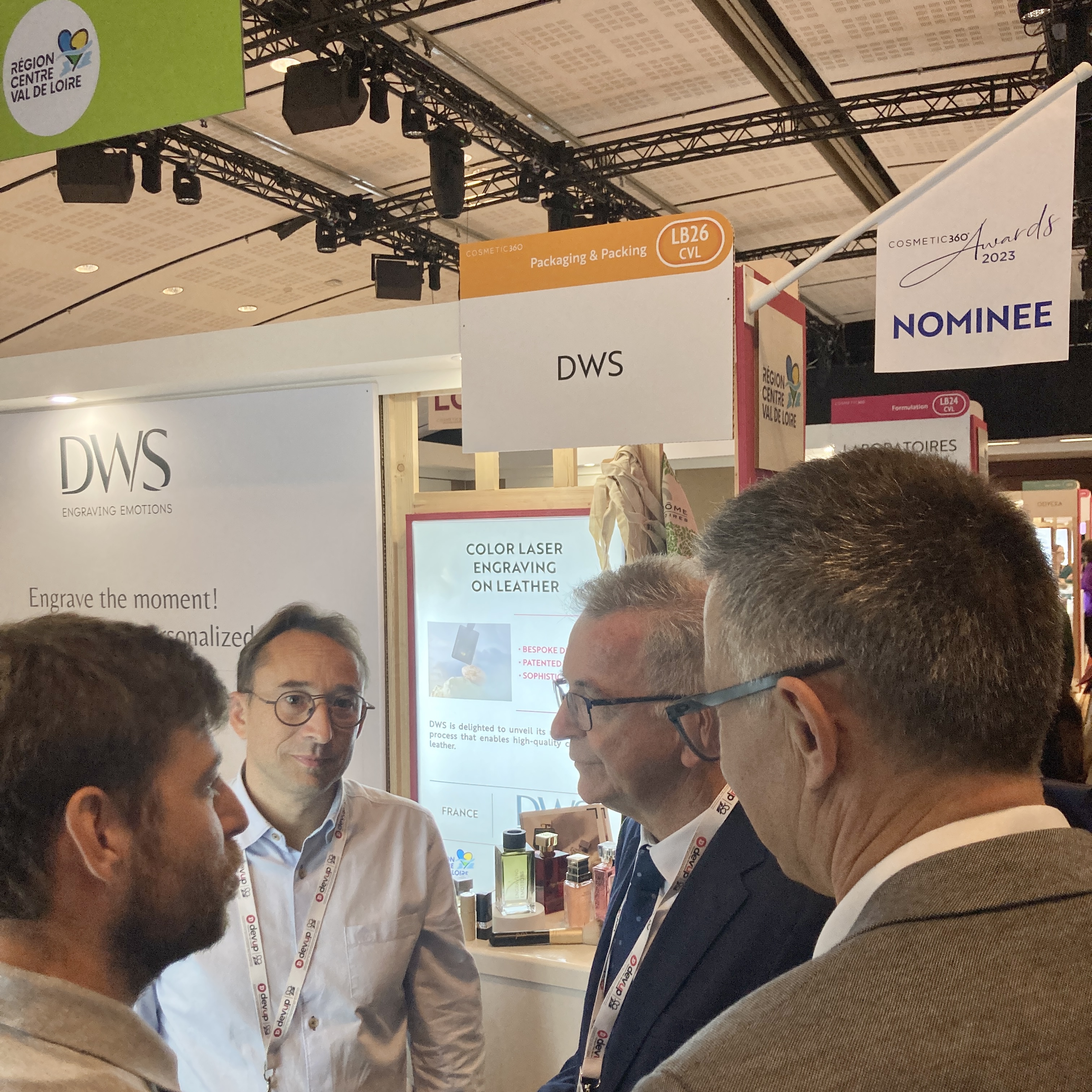 Stand DWS, lauréat aux Cosmetic 360 awards dans la catégorie "packaging and packing"